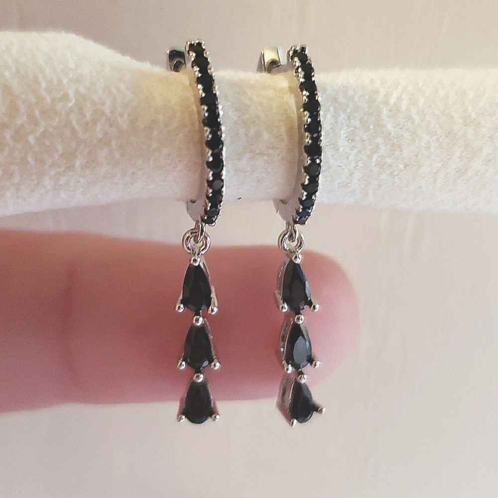 925 STERLING SILVER BLACK CRYSTAL  DIAMOND CZ DANGLE HUGGIE HOOPS☆GLAM DAINTY